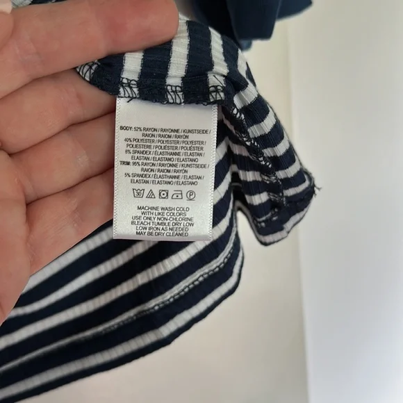 NWOT Akemi + Kin top - Picture 6 of 6